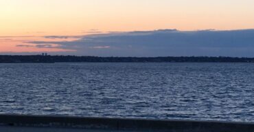 This is an image of an ocean bay in Cranston Rhode Island. ASTA-USA provides professional translation services in this city.